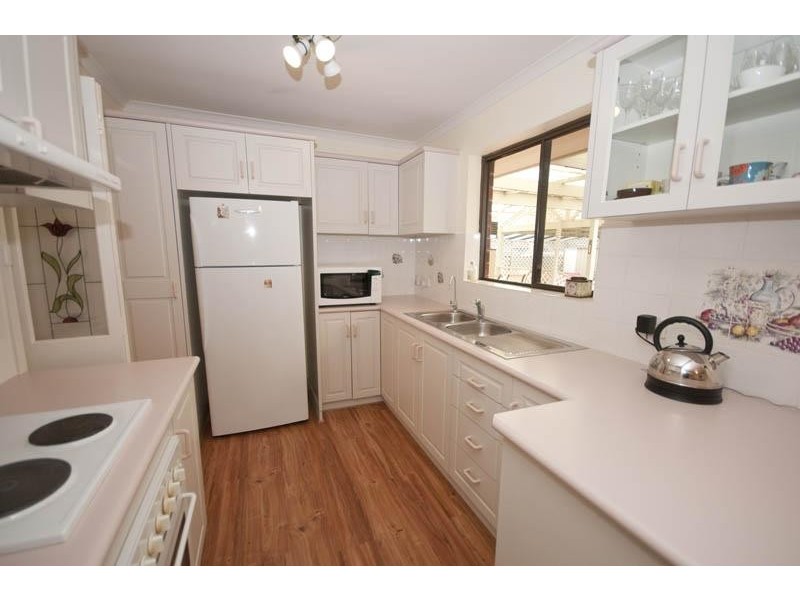 1 Heather Road, Happy Valley SA 5159