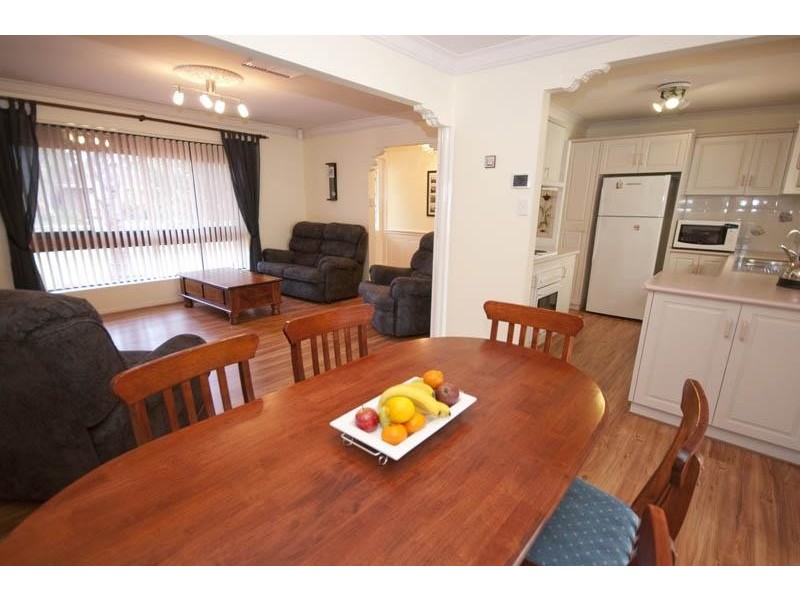 1 Heather Road, Happy Valley SA 5159