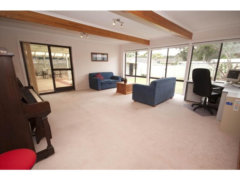 1 Heather Road, Happy Valley SA 5159
