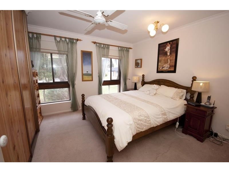 1 Heather Road, Happy Valley SA 5159