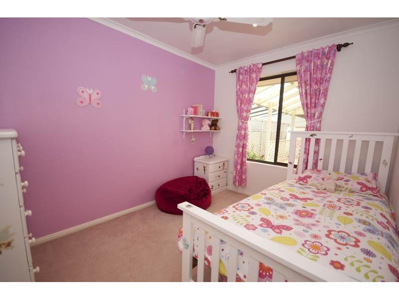 1 Heather Road, Happy Valley SA 5159