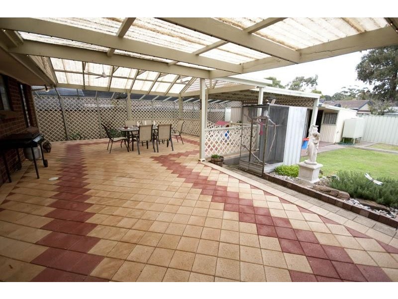 1 Heather Road, Happy Valley SA 5159