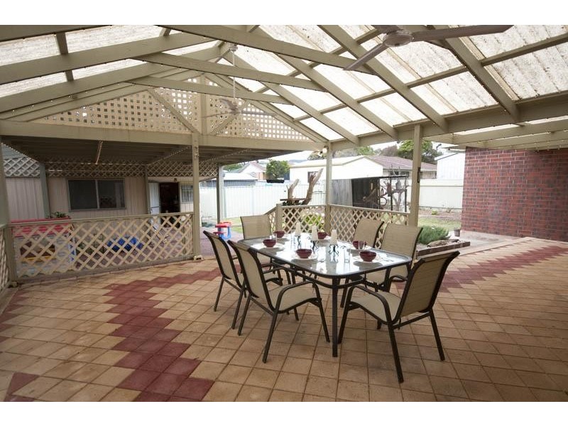 1 Heather Road, Happy Valley SA 5159