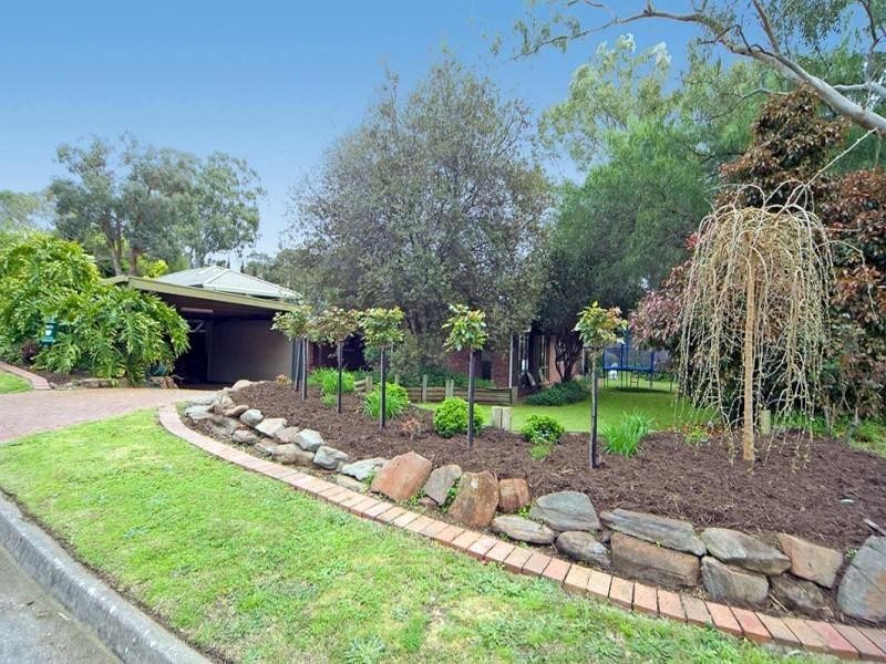 12 Marienberg Rise, Aberfoyle Park SA 5159