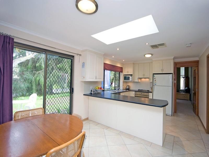12 Marienberg Rise, Aberfoyle Park SA 5159