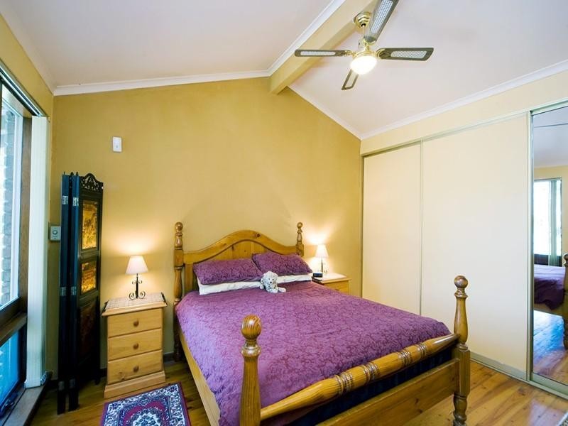 9 Nayook Grove, Happy Valley SA 5159