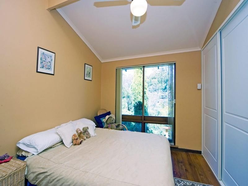 9 Nayook Grove, Happy Valley SA 5159