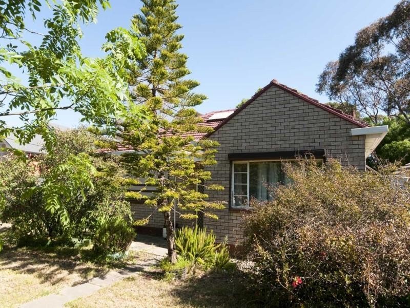 11 Viaduct Road, Eden Hills SA 5050