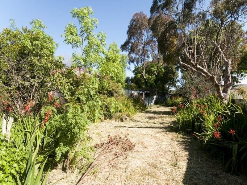 11 Viaduct Road, Eden Hills SA 5050