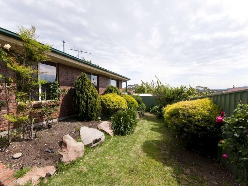 7 Gleneagles Road, Aberfoyle Park SA 5159