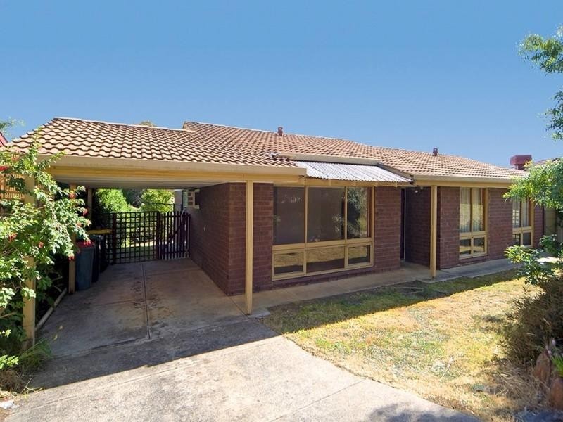 7 Serenade Cres, Aberfoyle Park SA 5159