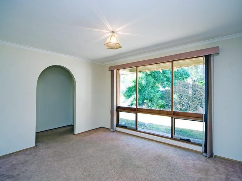 7 Serenade Cres, Aberfoyle Park SA 5159