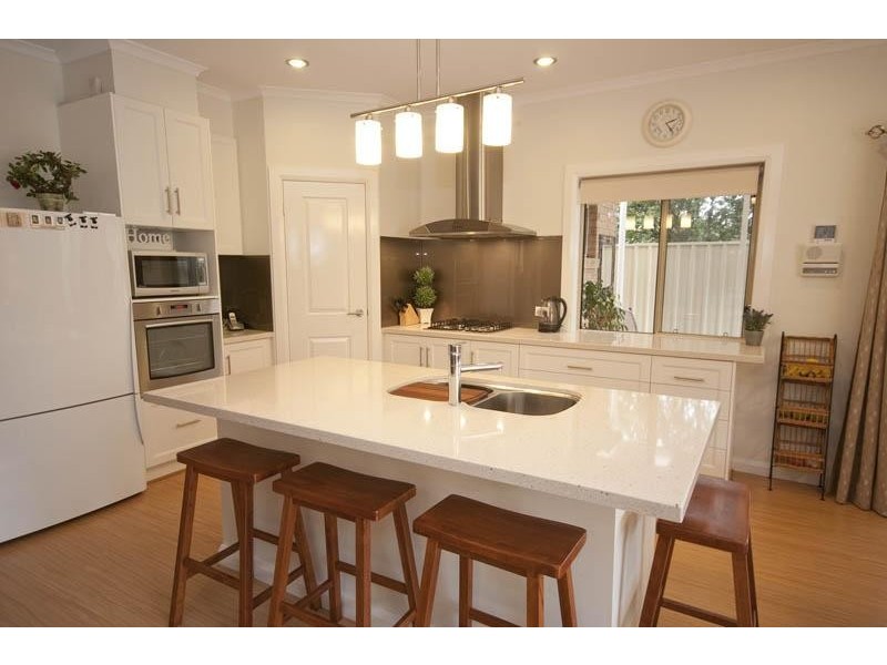 4 Beagle Street, Flagstaff Hill SA 5159