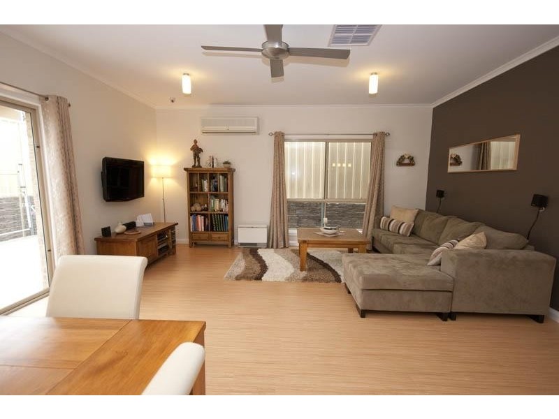 4 Beagle Street, Flagstaff Hill SA 5159