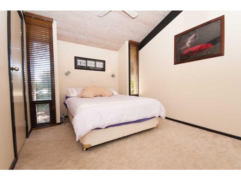 60 Oakridge Road, Aberfoyle Park SA 5159
