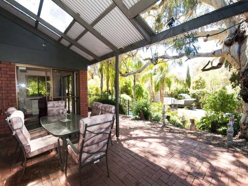 2 Kestral Walk, Flagstaff Hill SA 5159