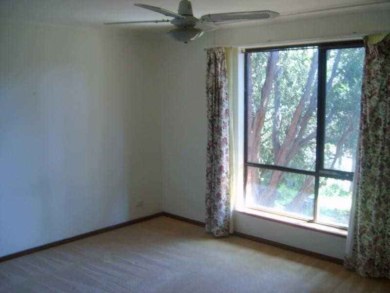 13 Pine Drive, Aberfoyle Park SA 5159