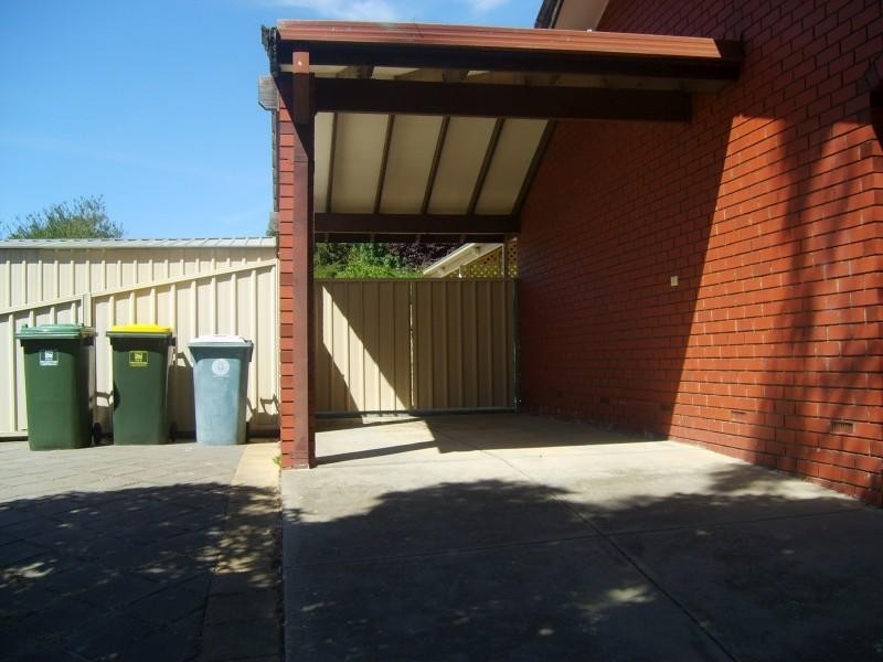 13 Pine Drive, Aberfoyle Park SA 5159