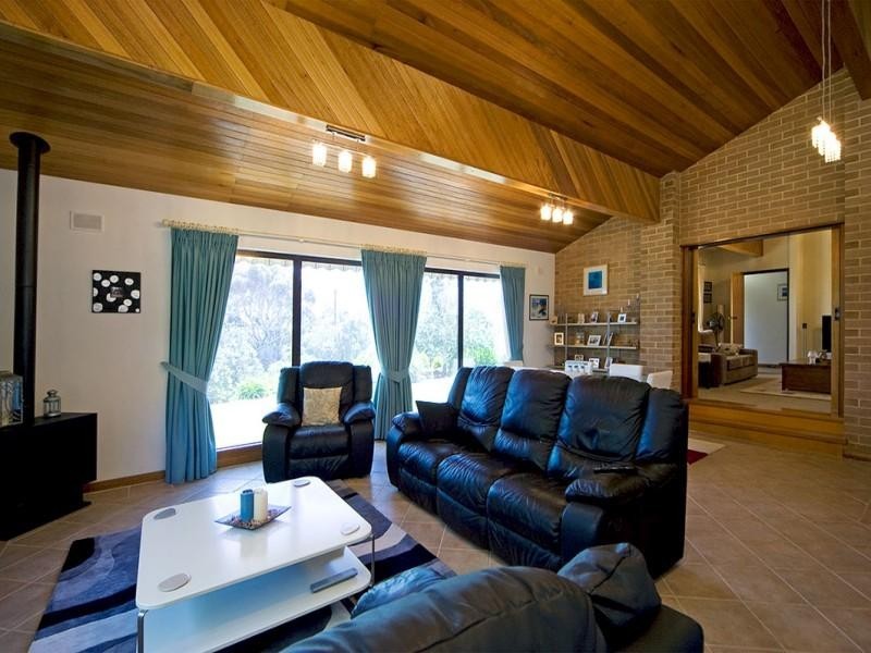 5 Seaview Drive, Happy Valley SA 5159