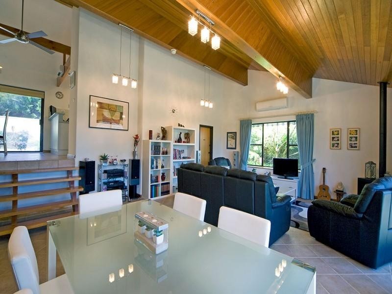 5 Seaview Drive, Happy Valley SA 5159