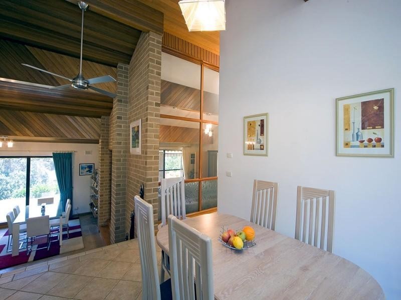 5 Seaview Drive, Happy Valley SA 5159