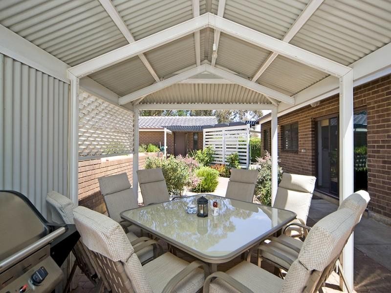 5 Seaview Drive, Happy Valley SA 5159