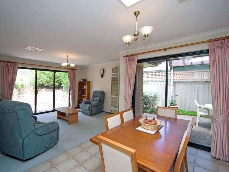 24 Moorfield Mews, Aberfoyle Park SA 5159