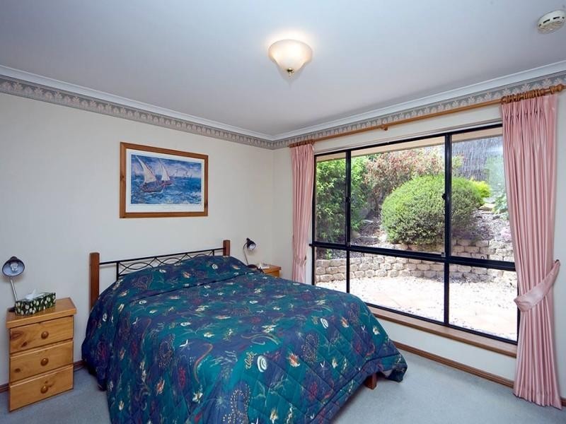 24 Moorfield Mews, Aberfoyle Park SA 5159