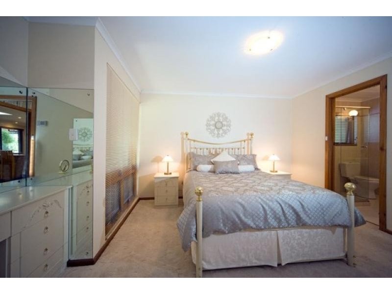 7 Rangeview Rise, Aberfoyle Park SA 5159