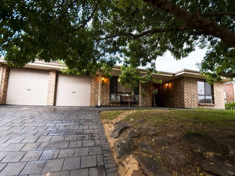 19 Torresan Crescent, Flagstaff Hill SA 5159