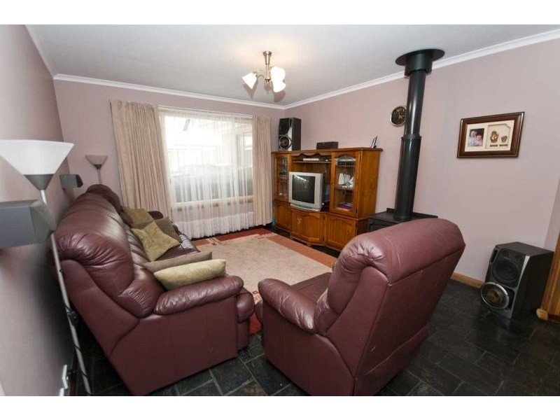 73 Lemon Road, Trott Park SA 5158