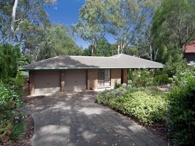 8 Heath Lane, Flagstaff Hill SA 5159