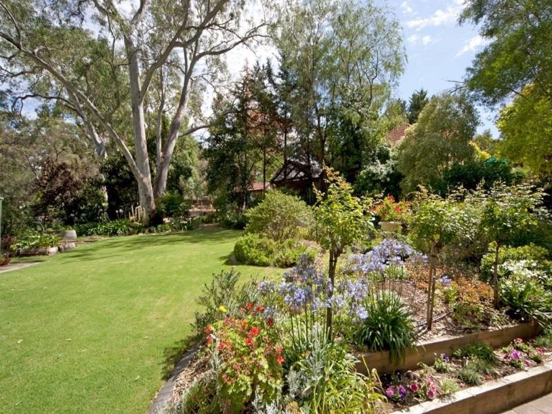 8 Heath Lane, Flagstaff Hill SA 5159