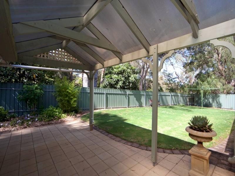 8 Heath Lane, Flagstaff Hill SA 5159