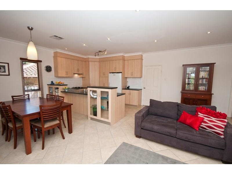45 Monaco Cct, Aberfoyle Park SA 5159