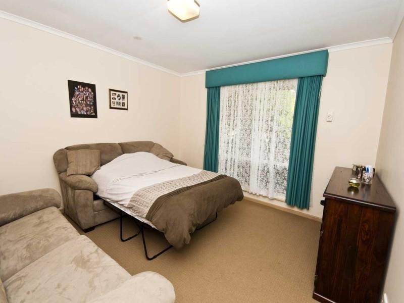 65 Pine Drive, Aberfoyle Park SA 5159