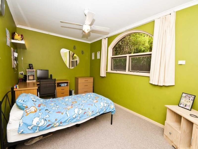 65 Pine Drive, Aberfoyle Park SA 5159