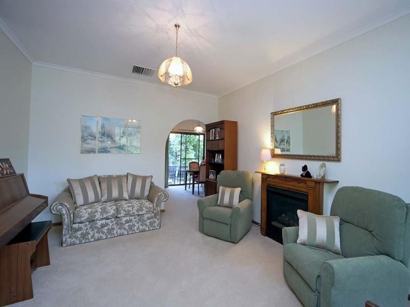 6 Hay Street, Aberfoyle Park SA 5159