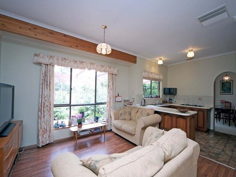 6 Hay Street, Aberfoyle Park SA 5159