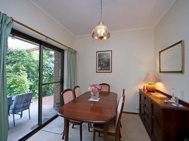 6 Hay Street, Aberfoyle Park SA 5159