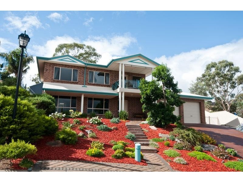 15 Highfield Drive, Aberfoyle Park SA 5159