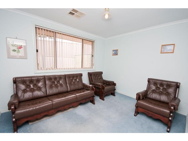 15 Highfield Drive, Aberfoyle Park SA 5159