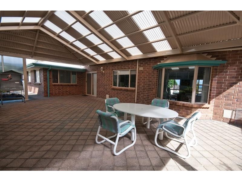 15 Highfield Drive, Aberfoyle Park SA 5159