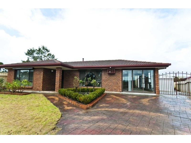 23 Campus Drive, Aberfoyle Park SA 5159