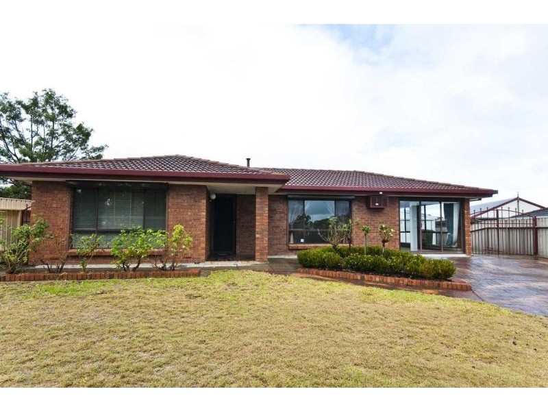 23 Campus Drive, Aberfoyle Park SA 5159