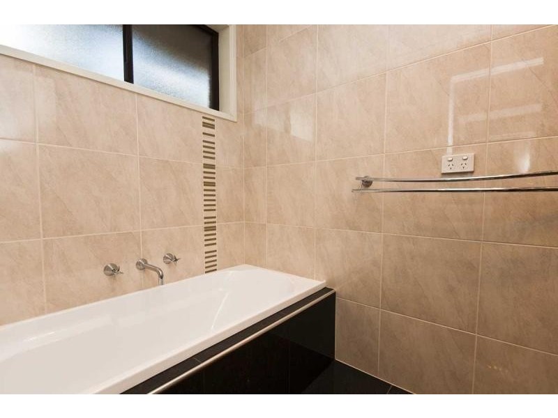23 Campus Drive, Aberfoyle Park SA 5159