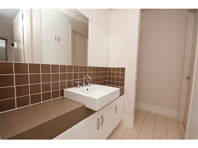 1 Evergreen Parade, Flagstaff Hill SA 5159