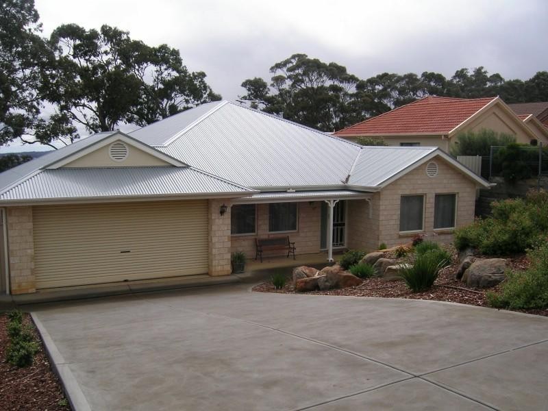 17 Charlson Rise, Happy Valley SA 5159