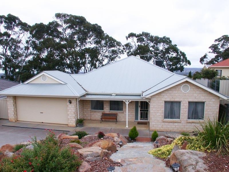 17 Charlson Rise, Happy Valley SA 5159