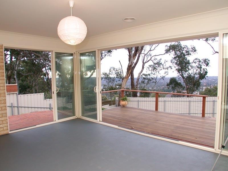 17 Charlson Rise, Happy Valley SA 5159